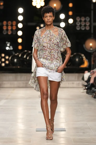 Look 24